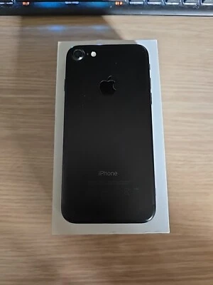 Apple iPhone 7 - 32GB - Nero Opaco  - Immagine 1 di 4