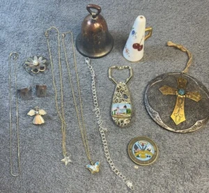 Lotto Cassetti Spazzatura Spilla Collane Bracciale Bracciale Gemelli Pendenti Militari - Foto 1 di 10
