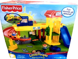 FISHER PRICE LITTLE PEOPLE Ramps Around Garage with sounds - Picture 1 of 1