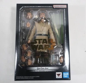 BANDAI S.H.Figuarts Qui-Gon Jinn (STAR WARS: La amenaza fantasma) - Imagen 1 de 2