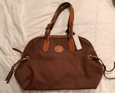 Cartera Dooney & Bourke Grande Cúpula Marrón Nailon Italiano Nueva con Etiquetas Foto 1 de 4