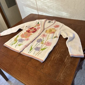 Cardigan floreale maglia libro di fiabe farfalla L grande fioritura in volo ricamo - Foto 1 di 9
