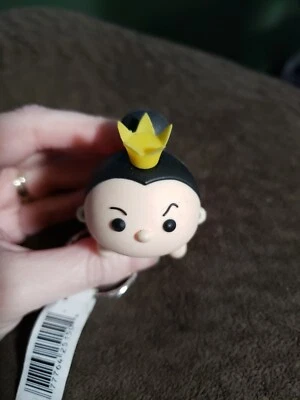 Authentic Disney Tsum Tsum Vinyl Figural Keychain Clip Ring Queen of Hearts - Image 1 of 4