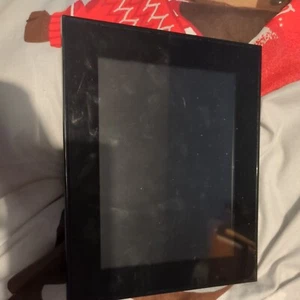 LOGIK L07DPF13 7" Digital Photo Frame - Black - Picture 1 of 4