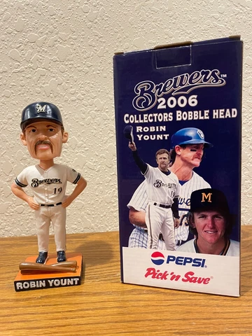 Robin Yount Milwaukee Brewers Bobblehead, 2006 Coach Version Cover