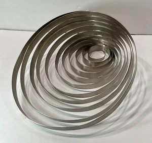 Cuenco modernista de acero inoxidable cepillado en espiral Mukul Goyal 12" x 111/2" x 5" - Imagen 1 de 4