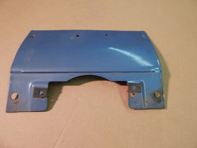 Cubierta de columna de dirección azul inferior OEM 1973-1976 Chevrolet C10-30 y GMC K10-30 Foto 1 de 2