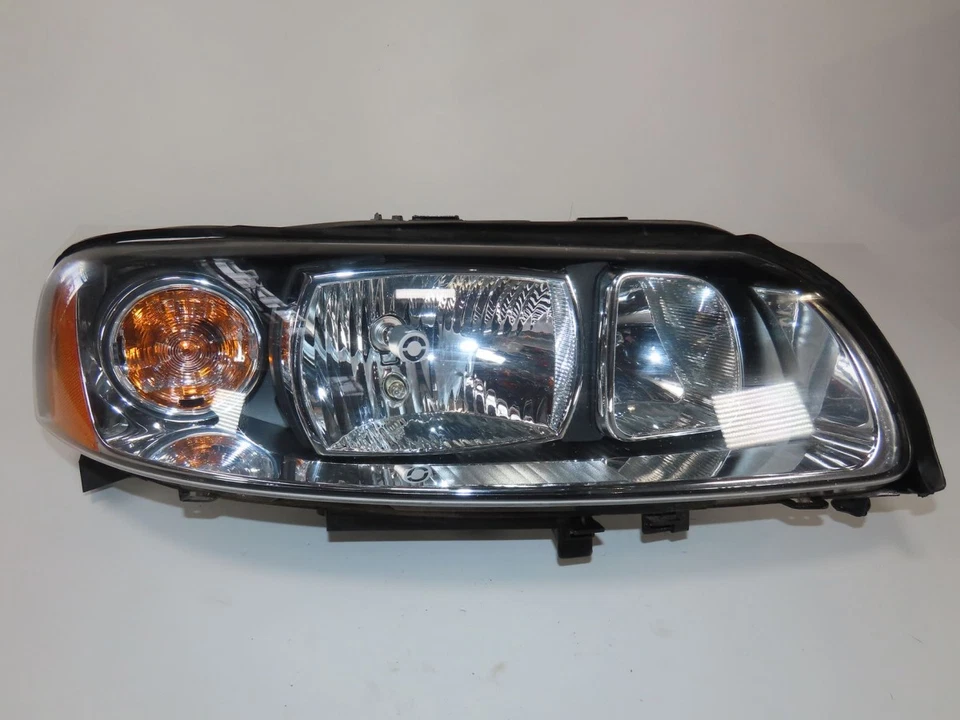 phare droit volvo S60 I (384) 30698826 208359 - Photo 1/3
