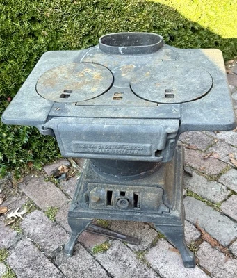 Antique Victorian WOOD STOVE CAST IRON FIREPLACE GRATE Camp Cabin Furnace HEAT - Image 1 of 4