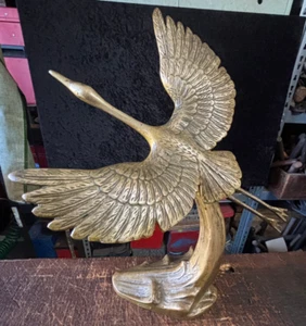 Vintage Large Cast Brass Flying Crane Bird Ornament/Statue Made in Korea - Bild 1 von 12