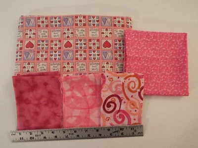 LOTE DE TELA DÍA DE SAN VALENTÍN-ROSAS-AMOR-CORAZONES-RESTOS-1 1/2 YARDAS TOTAL-BLOQUES**** Foto 1 de 4