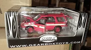 Gearbox 27618 1:43 Ford Expedition Boston Fire Dept TCU NIB OOP High - Picture 1 of 3