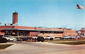 Green Cross General Hospital 23rd St. Cuyahoga Falls, OH Vtg 1960's Postcard - Picture 1 of 2