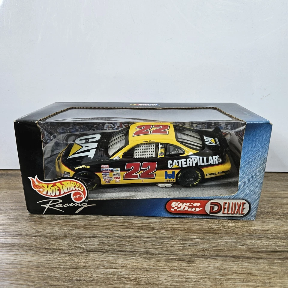Hot Wheels Racing Deluxe 1 24 NASCAR #55 Square D Kenny Wallace F7