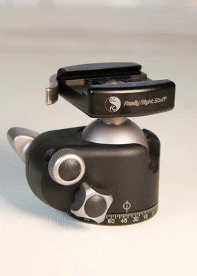 Cabezal de bola Really Right Stuff BH-40 RRS con abrazadera B2-40-LR B Foto 1 de 4