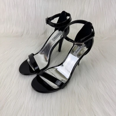 Sandalias de tacón de aguja Olsenboye de charol sintético con correa en el tobillo talla 9 para mujer Foto 1 de 4