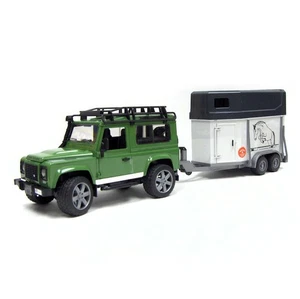 Land Rover Defender SUV With Horse Trailer And Horse By Bruder 2592 - Picture 1 of 7