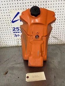 03-07 KTM 125/200/250/300 Has Tank 50307113100 NO PETCOCK - Picture 1 of 6