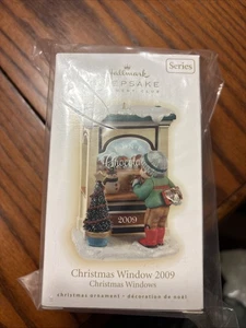 Hallmark Christmas Window 2009 Keepsake Club Ornamento #7 en serie  - Imagen 1 de 2