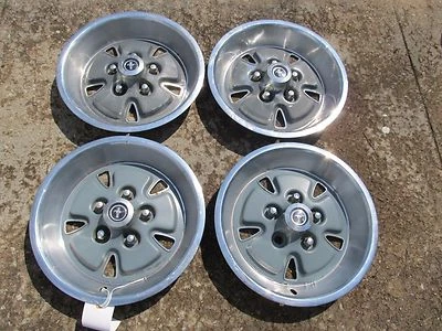 Ford Mustang Torino 1970 tapacubos calidad conductor original Ford Mach 1 Foto 1 de 4