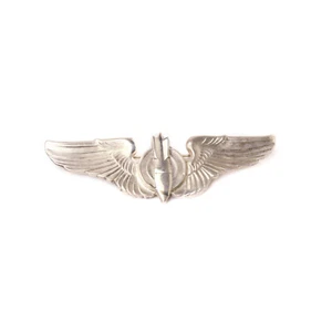 Alas de bombardero vintage de plata esterlina de la Segunda Guerra Mundial de la Fuerza Aérea de EE. UU. - Imagen 1 de 5