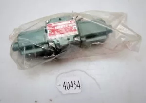 Numatics 12dsa4 CA00030 Solenoid Valve (Inv.40434) - Picture 1 of 9