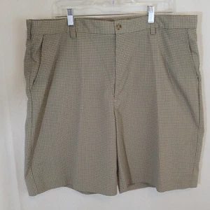 Pantaloncini da golf Izod da uomo taglia 40 marrone chiaro design a quadri passanti per cintura - Foto 1 di 9