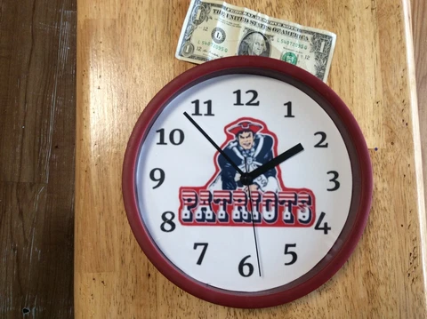 NEW ENGLAND PATRIOTS WALL CLOCK 8.78 INCHE DIA Cover