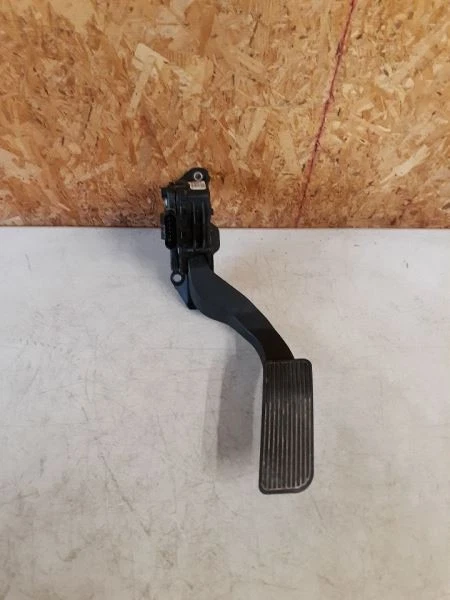 Chevrolet Silverado 3500 2015 6,6 L Duramax diésel acelerador gasolina ped Foto 1 de 4