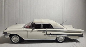 NEW! Danbury Mint, 1960 Chevrolet Impala Convertible, White, 1:24 Diecast - Picture 1 of 19