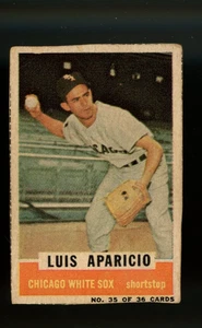 Bazooka Luis Aparicio 1961 corte a mano #35 en muy buen estado (pequeño pliegue de esquina y cinta en la parte posterior) - Imagen 1 de 2