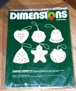 DIMENSIONS CANDLEWICKING Christmas Ornament Kit - SPARKLING ORNAMENT SET - Bild 1 von 3