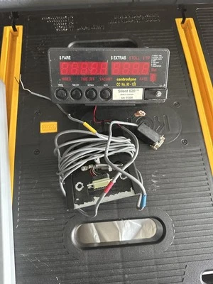 Taxi meter; Centrodyne silent 620 with harness - Image 1 of 4