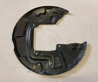 Placa de respaldo de freno trasero derecho Ford Fusion SE 2017-2020 2,5 L OEM (3G10) Foto 1 de 4