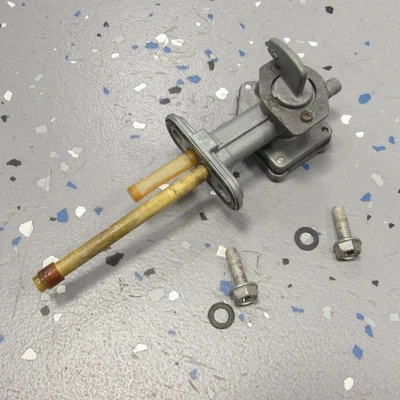 Torneira de combustível Assy. Interruptor de válvula de reserva liga/desliga Petcock 88-07 EX250 Ninja 250 - Imagem 1 de 4