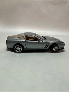 Maisto Ferrari 550 Maranello 1/24 Silver Special Edition - Picture 1 of 12