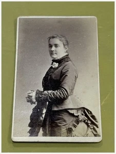 1870s Boston CDV Photograph: Woman in Bustle Dress by Hardy 22 Winter St - Picture 1 of 2