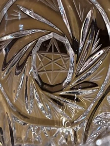 Zajecar Kristal 24% Lead Crystal Vase Pinwheel/ Star 7" Tall Made In Yugoslavia - Picture 1 of 11