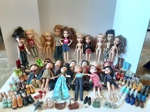 ENORME Lote de 22 Muñecas MGA Bratz 2001 Niños y Niñas + Accesorios Zapatos - Imagen 1 de 10