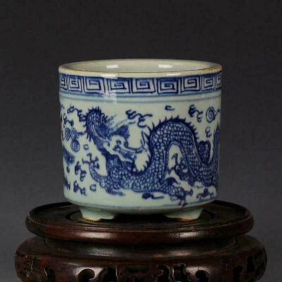 China Antique Blue and White Porcelain Auspicious Dragon Phoenix Brush Pot Gift - Image 1 of 4