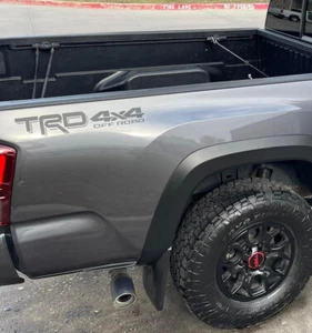 TRD 4x4 Offroad JUEGO DE 2 calcomanías Toyota Tacoma Tundra pegatina vinilo calcomanía pegatina - Imagen 1 de 5