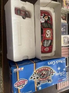 2005 Team Caliber Preferred 1/24 Disney Mickey Mouse - Picture 1 of 2