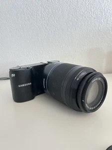 Samsung NX1000 camera with 50-200mm lens, battery and charger - Picture 1 of 6