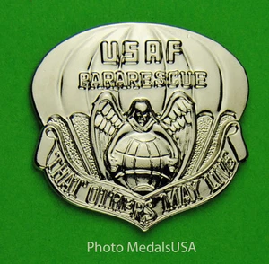INSIGNIA DE LA FUERZA AÉREA PARARESCUE - RESCATE DE LA USAF - PARA QUE OTROS PUEDAN VIVIR - Imagen 1 de 1