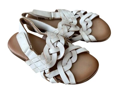 Sandalias ZARA para niñas pequeñas talla 24 EE. UU. 7/8 (3T) blancas trenzadas con tira trasera H Foto 1 de 4