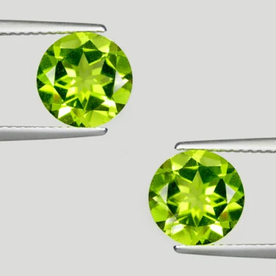 5.71 ct TOP LUSTROUS BEST GREEN NATURAL PERIDOT  GEMS  Round Pair 4026 DL - Image 1 of 2