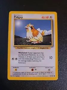 Pidgey 57/102 SHADOWLESS Base Set 1999 Vintage Pokemon Card - Picture 1 of 2