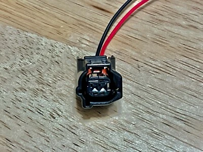 Ambient Outside Air Temperature Sensor connector for 2017-2023 Toyota Tacoma - Image 1 of 4