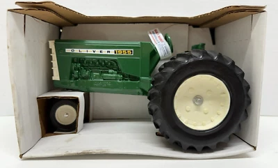 ERTL 1/16 Scale Models Oliver 1955 Tractor HC-0491 NIB - Image 1 of 4