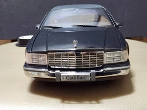 1:18 Xiaoguang Model Cadillac Fleetwood Black Diecast - Picture 1 of 15